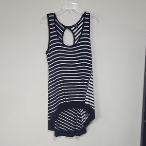 CABLE & GAUGE Black White Stripe Scoop Neck Keyhole Hi-Low Sleeveless Tunic Top